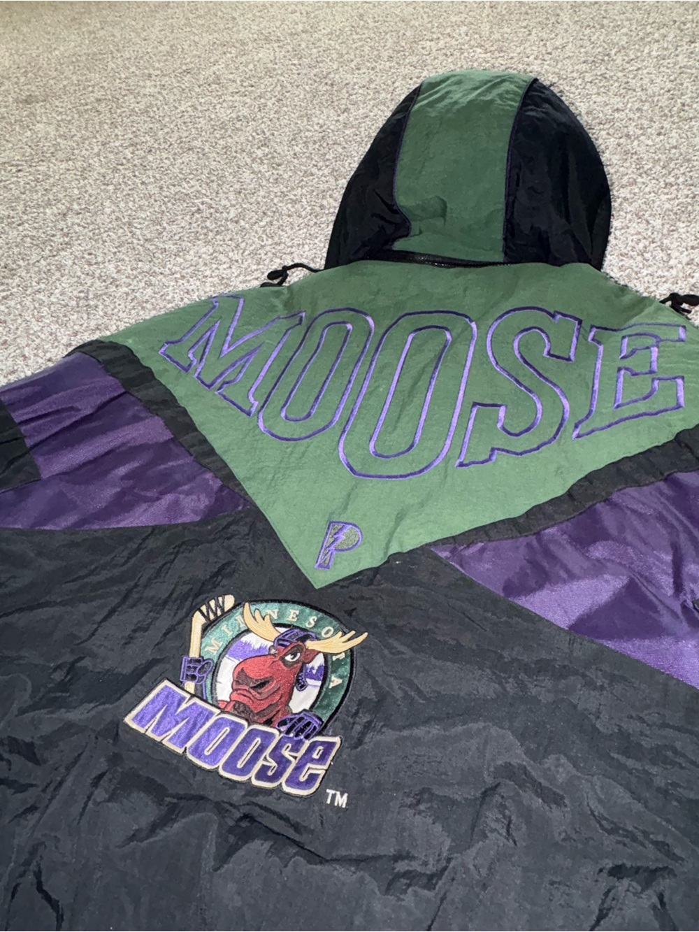Minnesota Moose Jacket - Picture 6 of 6